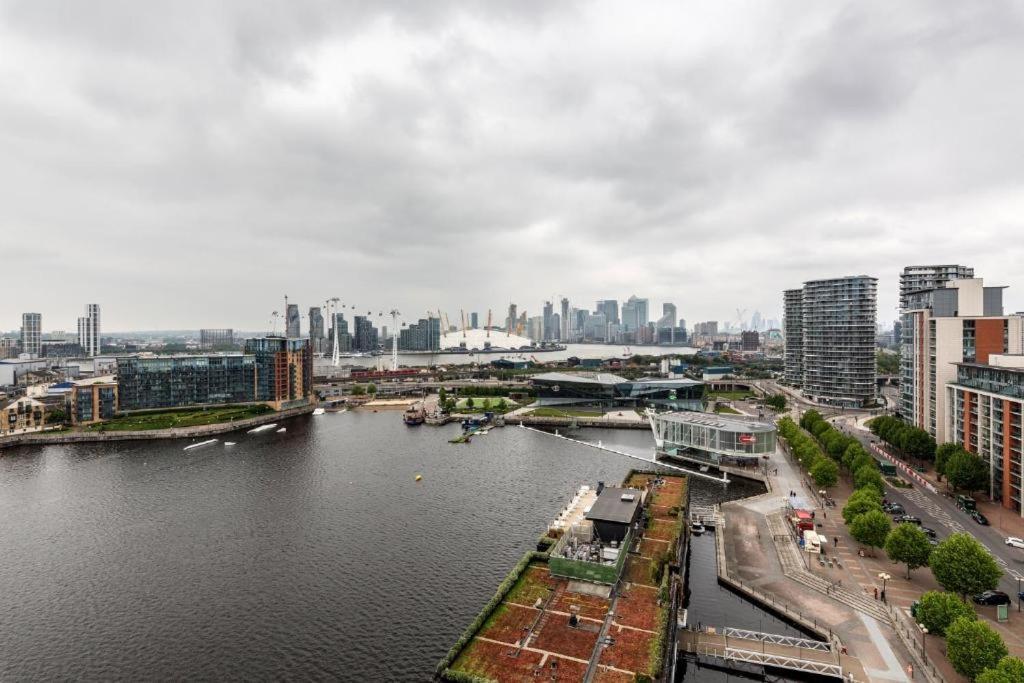 Excel Dock Apartments Londyn Zewnętrze zdjęcie